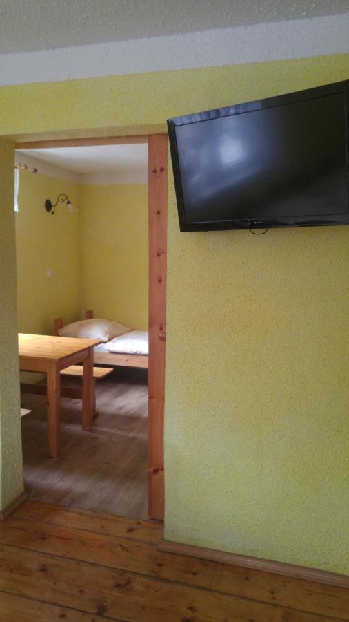 Penzion Apartmany Becov Becov nad Teplou Exterior photo